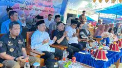 Khidmatnya Prosesi Messawe Totamma di Tammerodo Sendana, Bupati Majene Hadiri Pelepasan Pawai Arak -Arakan Siswa-siswi SD/MI/TK